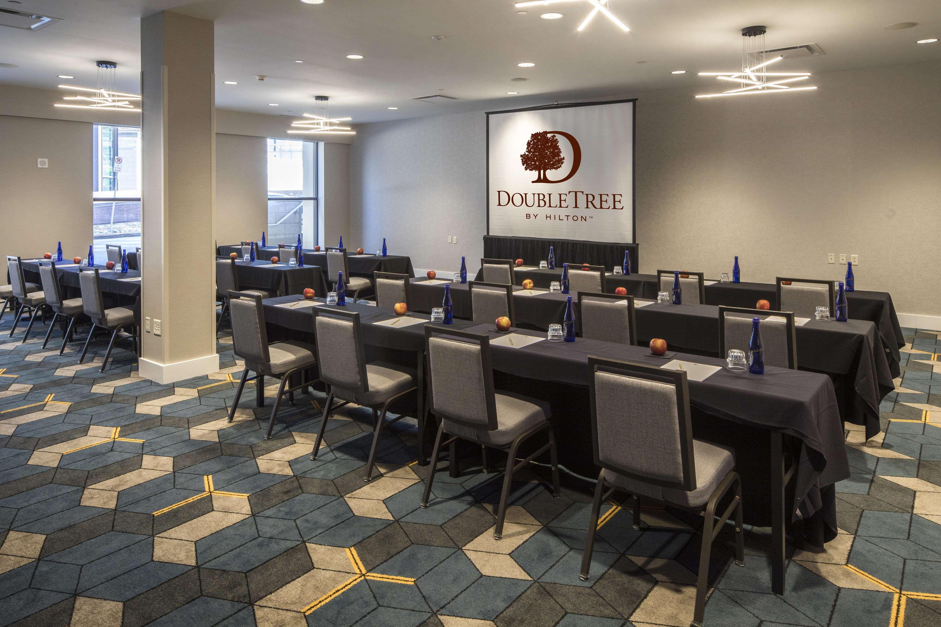 Doubletree By Hilton Hotel & Suites Pittsburgh Downtown Eksteriør bilde