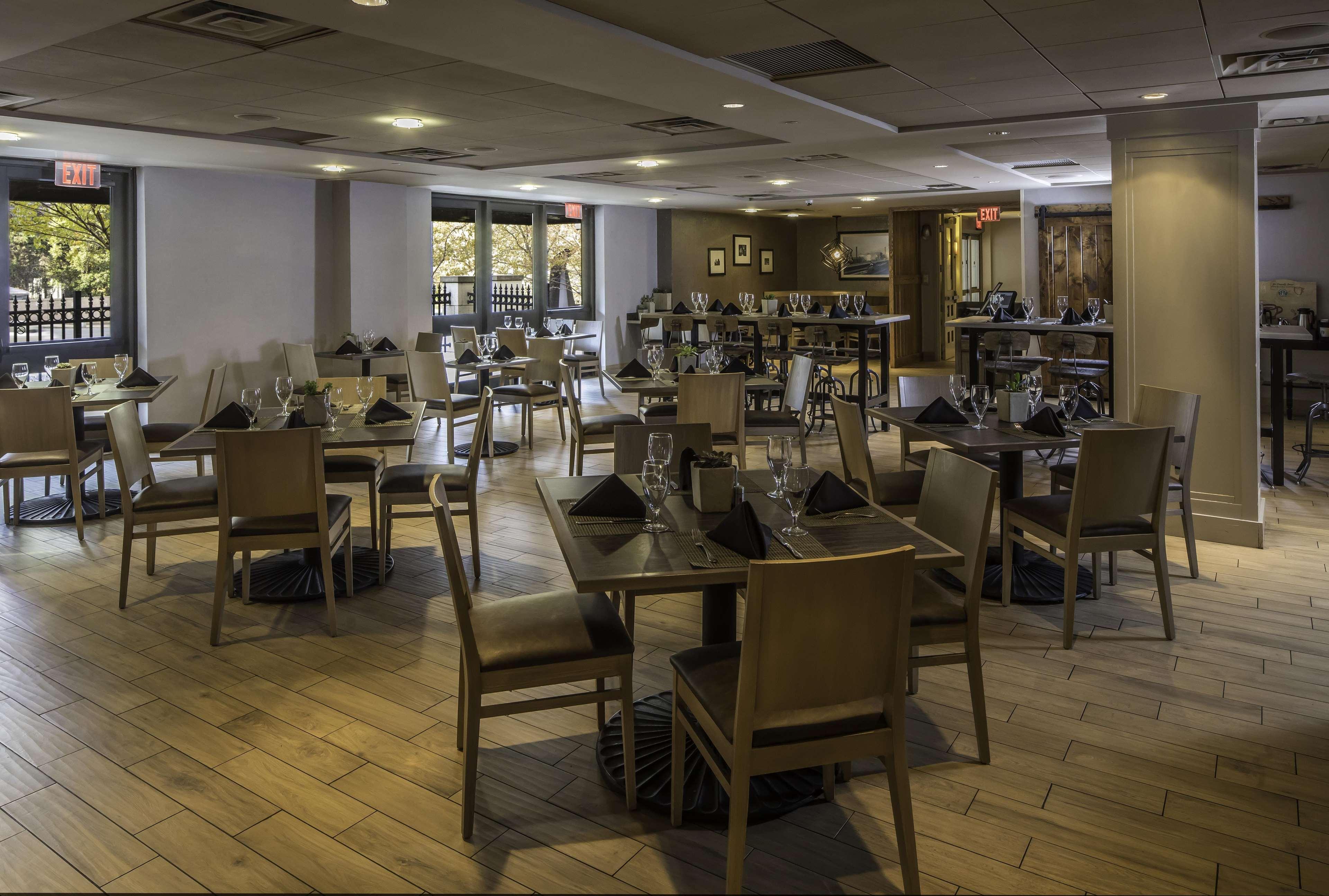 Doubletree By Hilton Hotel & Suites Pittsburgh Downtown Eksteriør bilde