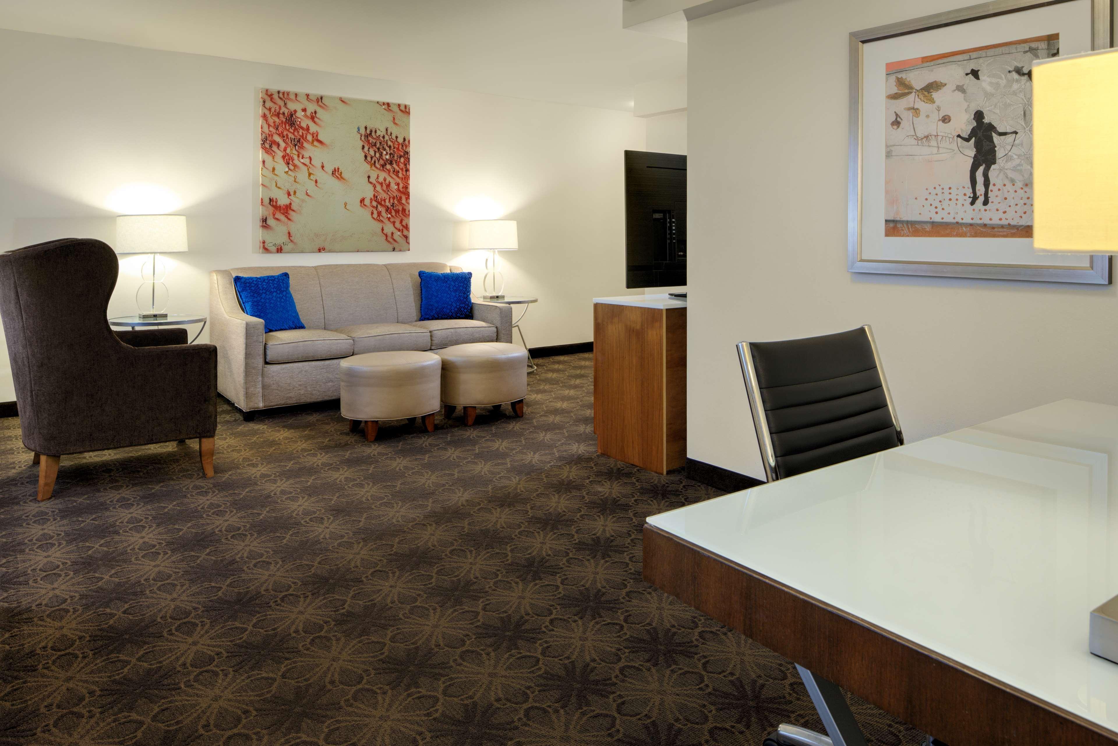 Doubletree By Hilton Hotel & Suites Pittsburgh Downtown Eksteriør bilde