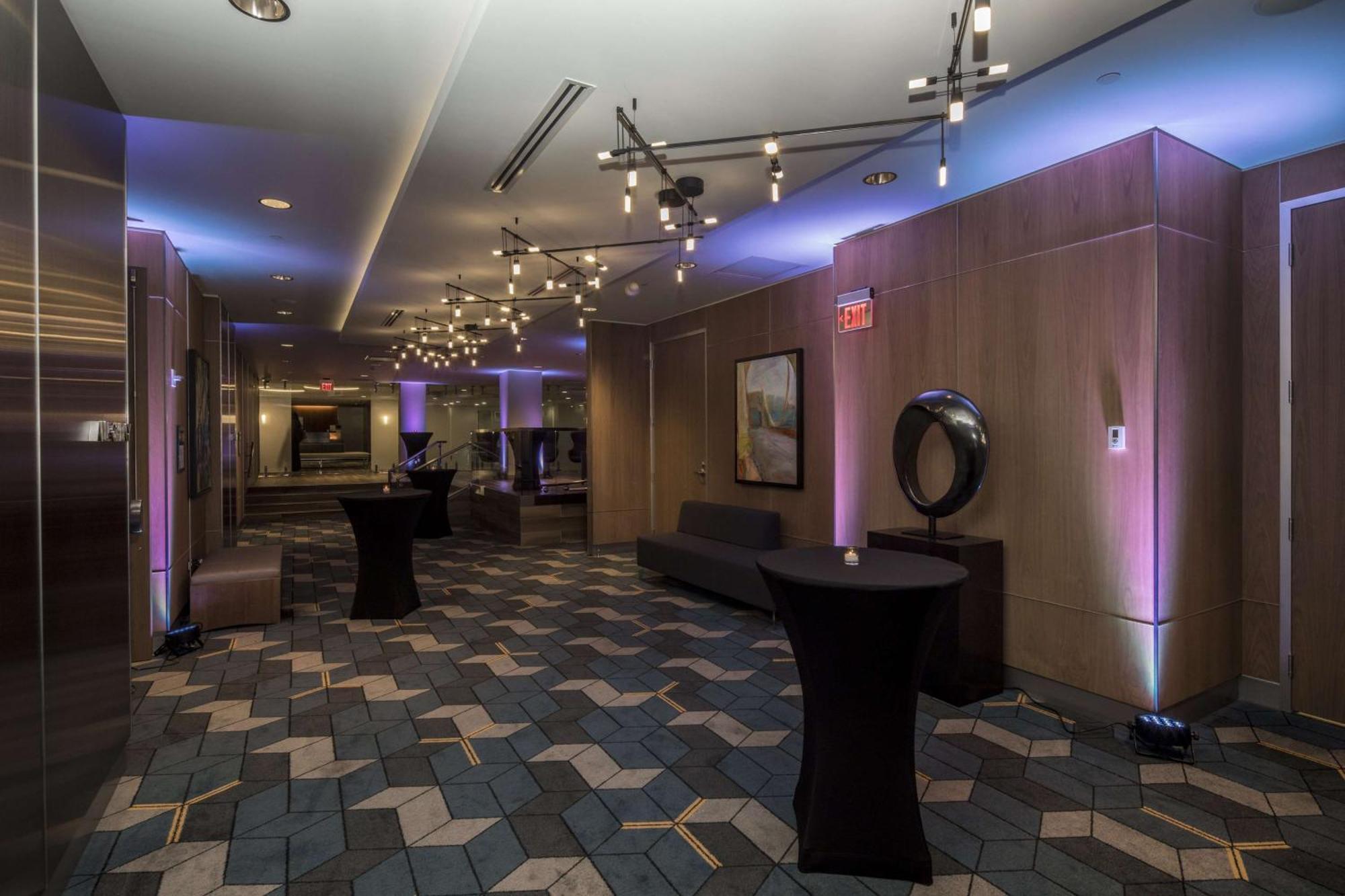 Doubletree By Hilton Hotel & Suites Pittsburgh Downtown Eksteriør bilde