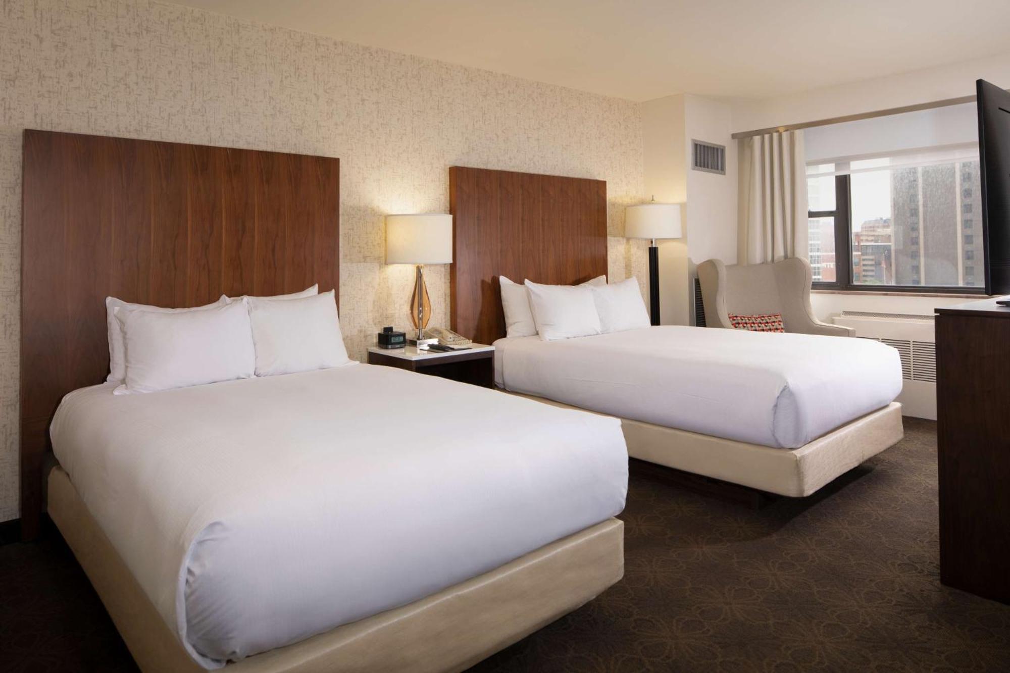 Doubletree By Hilton Hotel & Suites Pittsburgh Downtown Eksteriør bilde